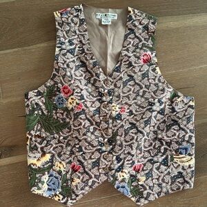 Real clothes Saks Fifth Avenue 100% Silk Printed Floral Vest Womens L Vintage
